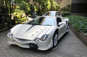 Mitsuoka Orochi Gold Premium 2001 года